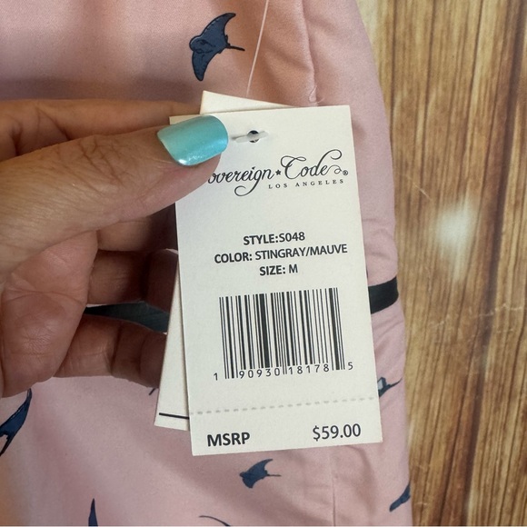 Sovereign Code Men’s Kahuna Stingray Print Swim Trunks Shorts Mauve Size Medium - Picture 10 of 12